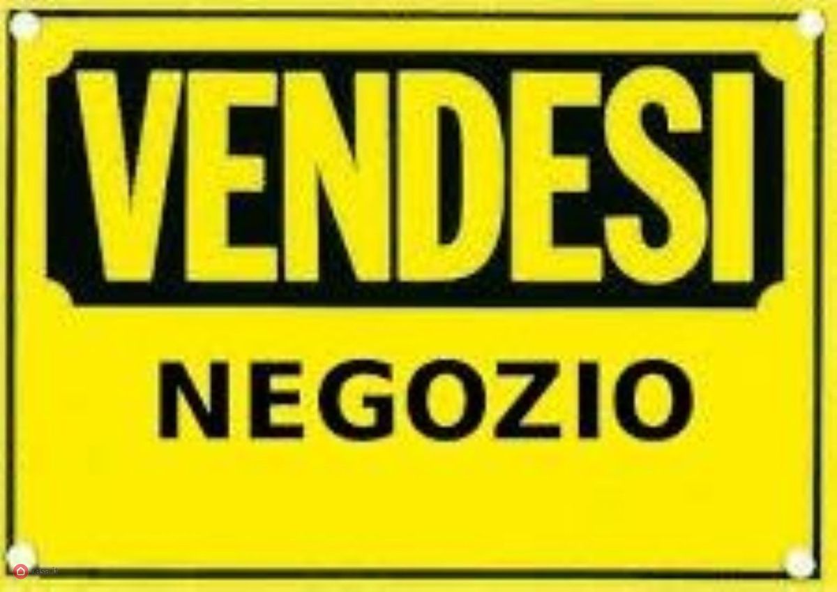 negozio in vendita a Carpi in zona Centro Storico