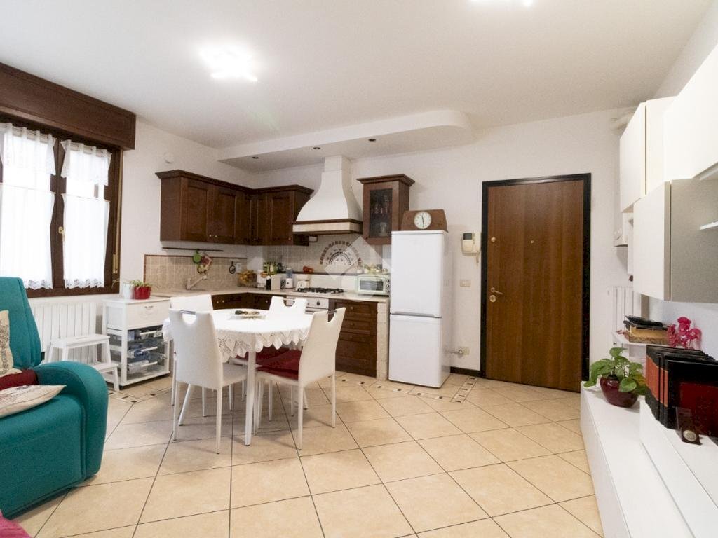appartamento in vendita a Carpi in zona Quartirolo