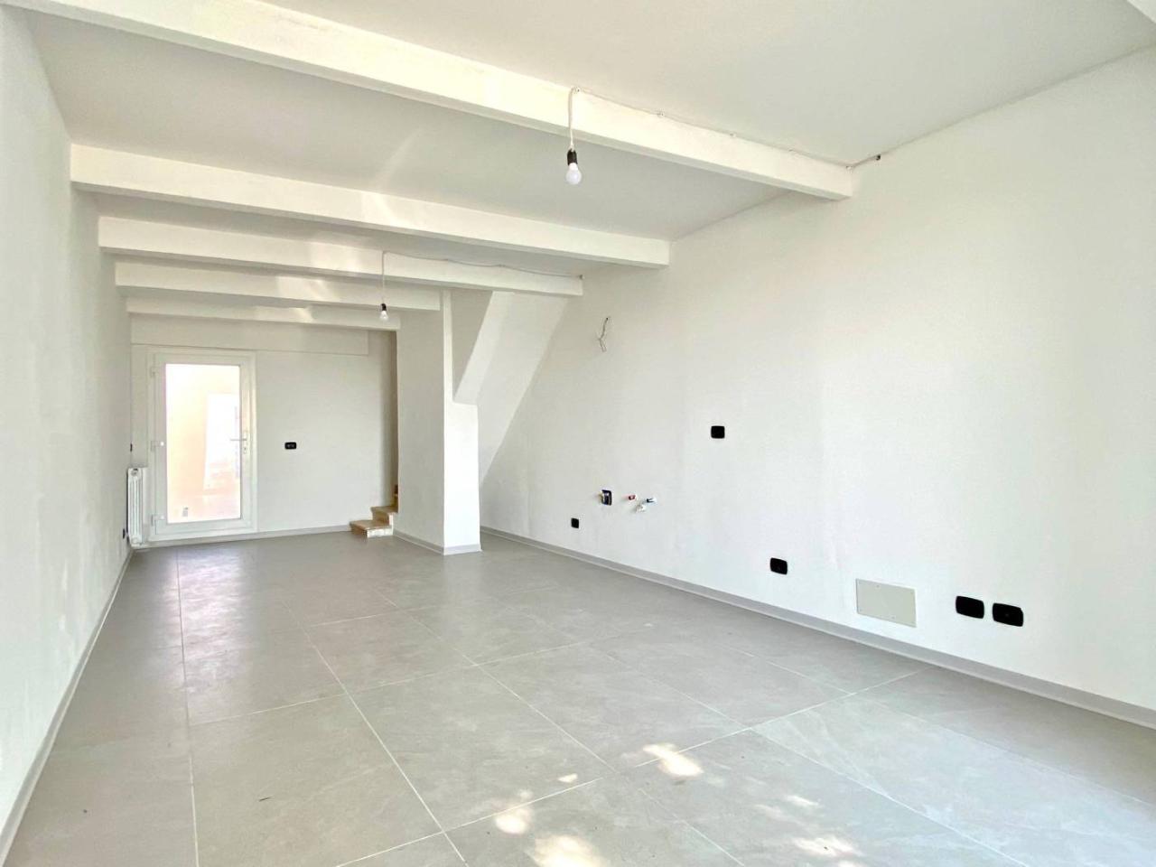 casa indipendente in vendita a Carpi in zona Gargallo