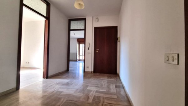 appartamento in vendita a Carpi in zona Centro Storico