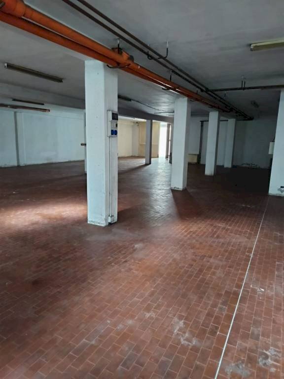 locale di sgombero in vendita a Carpi in zona Quartirolo