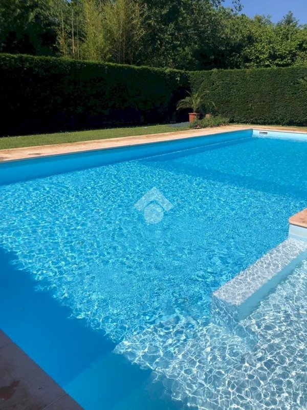 casa indipendente in vendita a Carpi