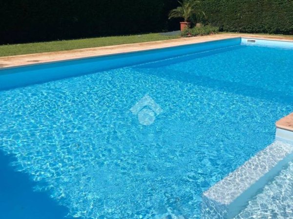 casa indipendente in vendita a Carpi