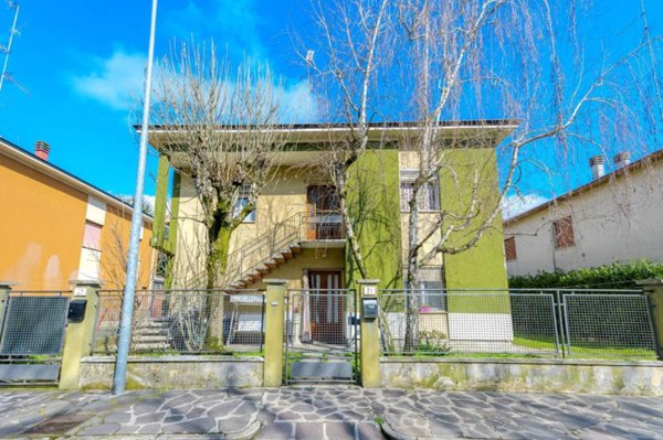 casa indipendente in vendita a Carpi in zona Cibeno Pile