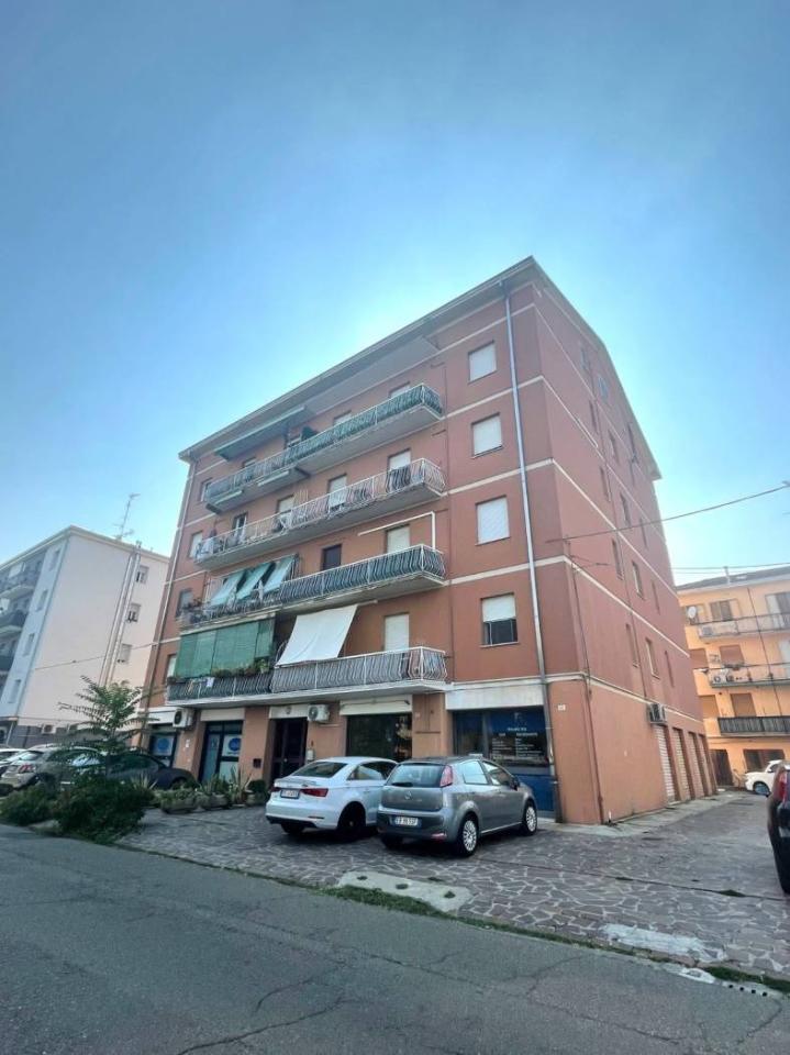 appartamento in vendita a Carpi in zona Cibeno Pile