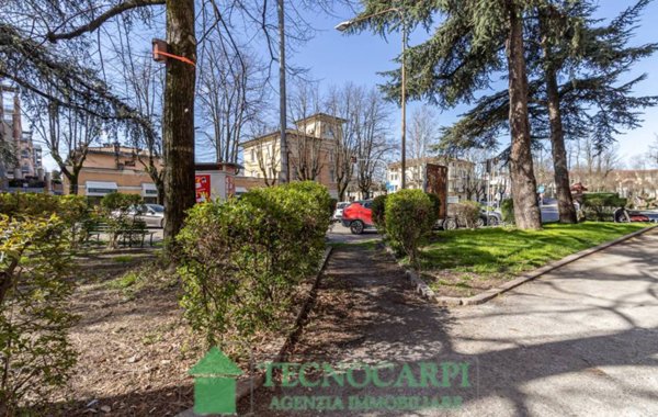 appartamento in vendita a Carpi in zona Centro Storico