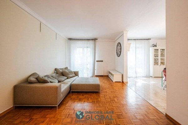 appartamento in vendita a Carpi in zona Centro Storico