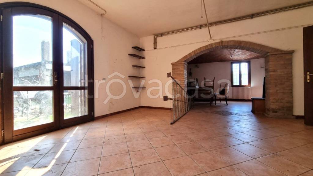 casa indipendente in vendita a Carpi in zona Cortile