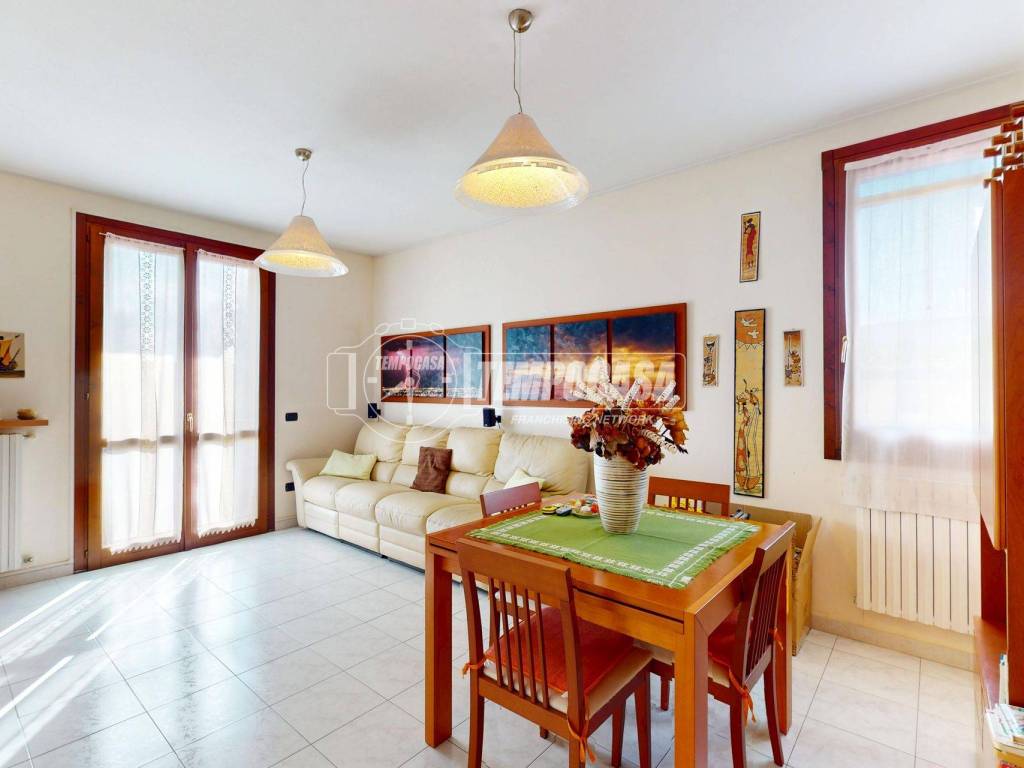 appartamento in vendita a Carpi in zona Cibeno Pile