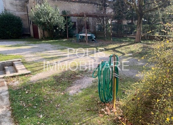 casa indipendente in vendita a Carpi in zona Centro Storico