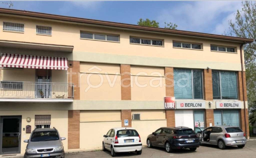 ufficio in vendita a Carpi in zona Santa Croce