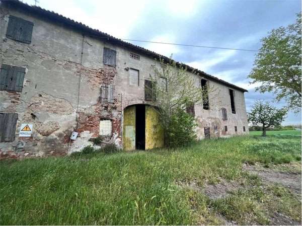 casa indipendente in vendita a Carpi in zona Quartirolo