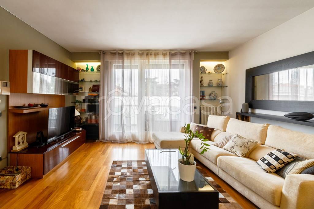 appartamento in vendita a Carpi in zona Centro Storico