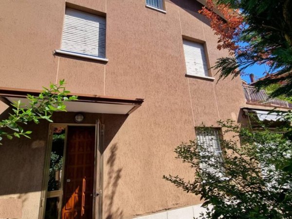 casa indipendente in vendita a Carpi in zona Quartirolo