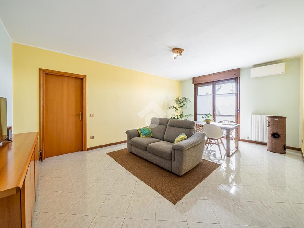 appartamento in vendita a Carpi in zona Fossoli