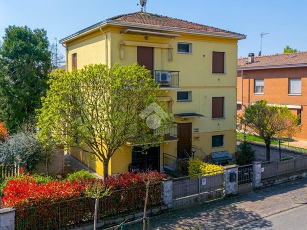 casa indipendente in vendita a Carpi in zona San Marino