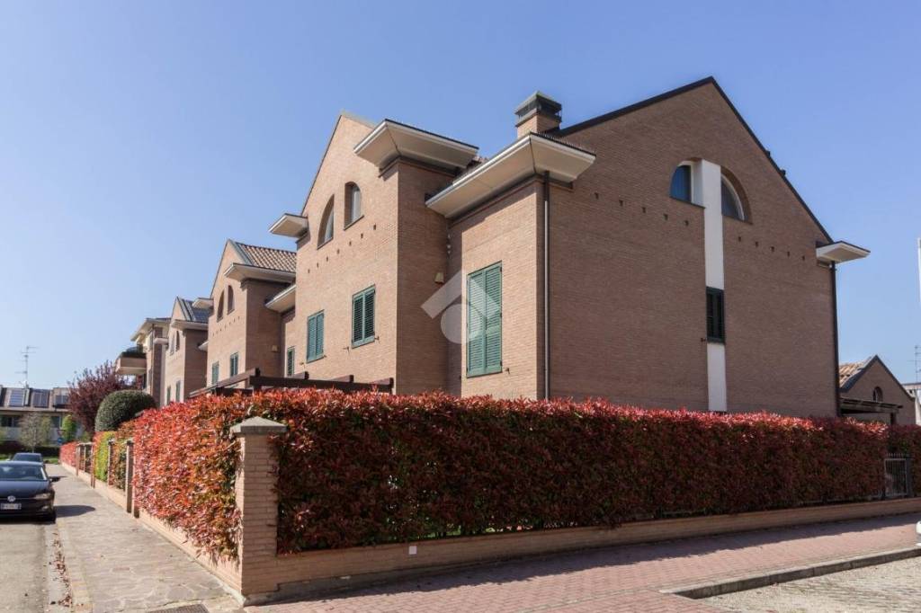 casa indipendente in vendita a Carpi in zona Quartirolo