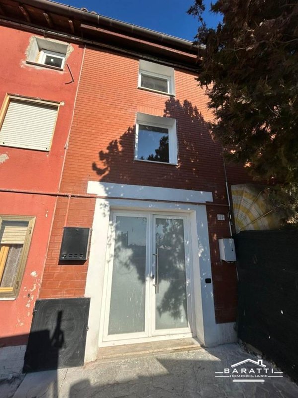 casa indipendente in vendita a Carpi in zona Budrione