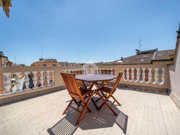 casa indipendente in vendita a Carpi in zona Centro Storico