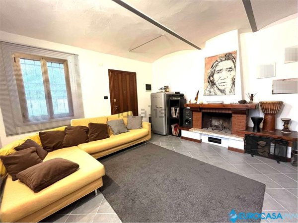 casa indipendente in vendita a Carpi