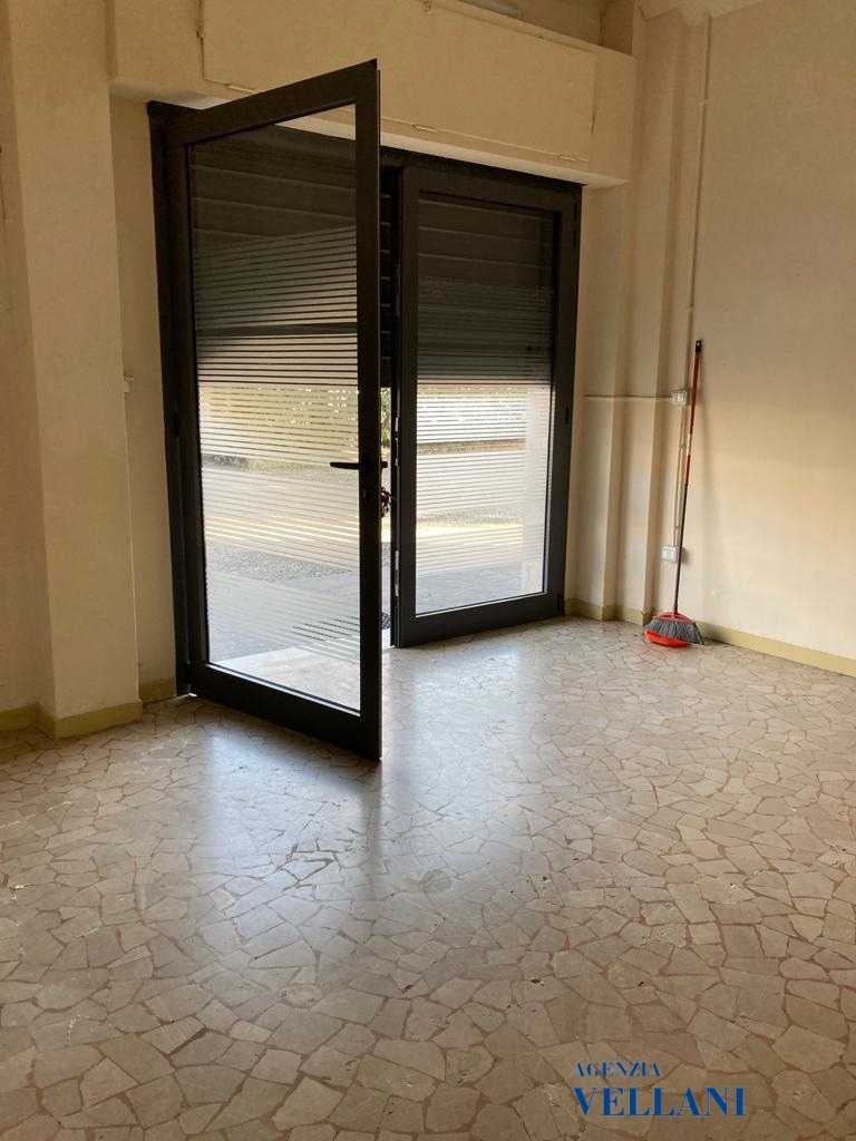 locale commerciale in vendita a Carpi