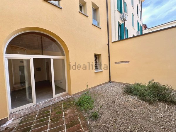 appartamento in vendita a Carpi in zona Centro Storico