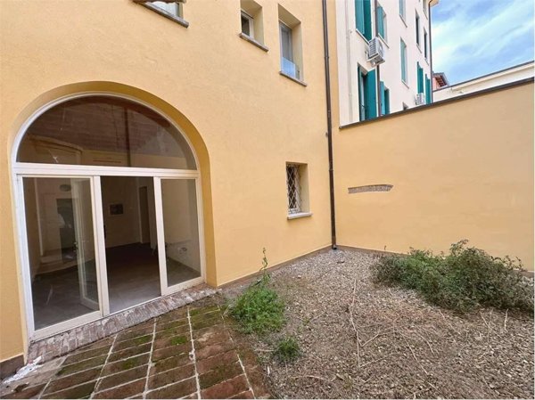 appartamento in vendita a Carpi in zona Centro Storico