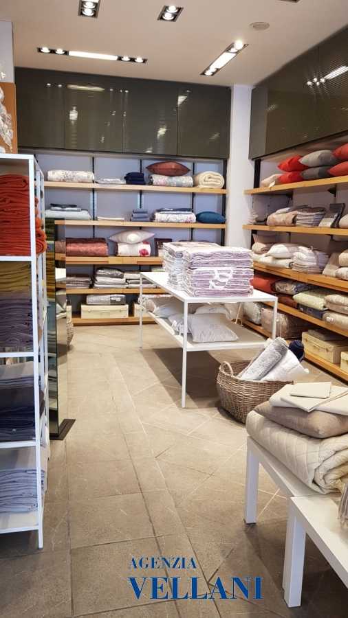 appartamento in vendita a Carpi in zona Centro Storico