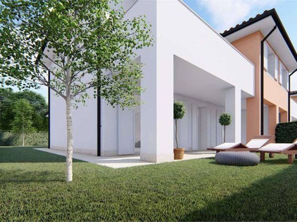 casa indipendente in vendita a Carpi