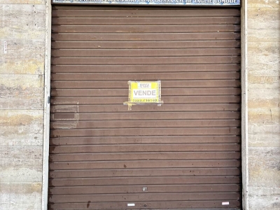 negozio in vendita a Carpi