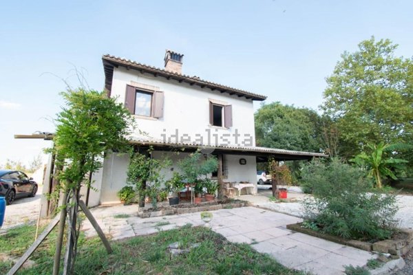 casa indipendente in vendita a Carpi