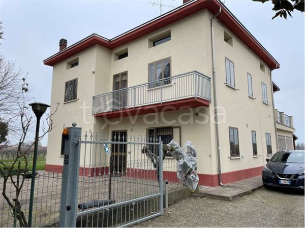 casa indipendente in vendita a Carpi in zona Santa Croce