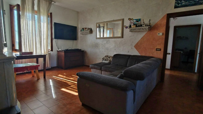 casa indipendente in vendita a Carpi in zona Cortile