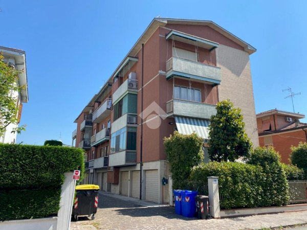 appartamento in vendita a Carpi in zona Centro Storico