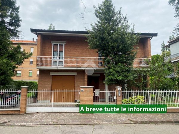 casa indipendente in vendita a Carpi