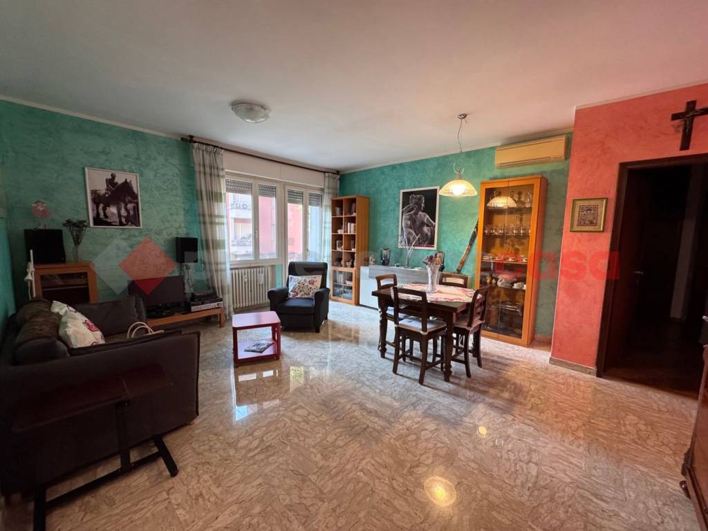 appartamento in vendita a Carpi in zona Centro Storico