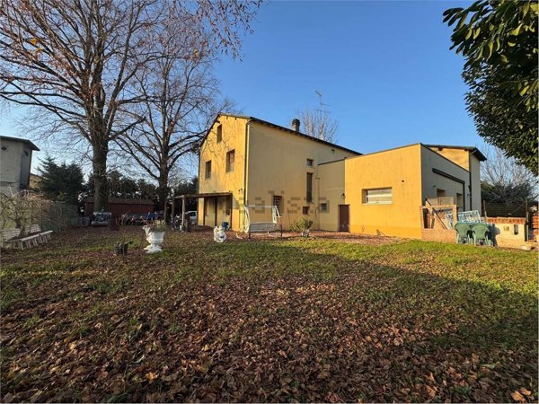 casa indipendente in vendita a Carpi in zona Cortile