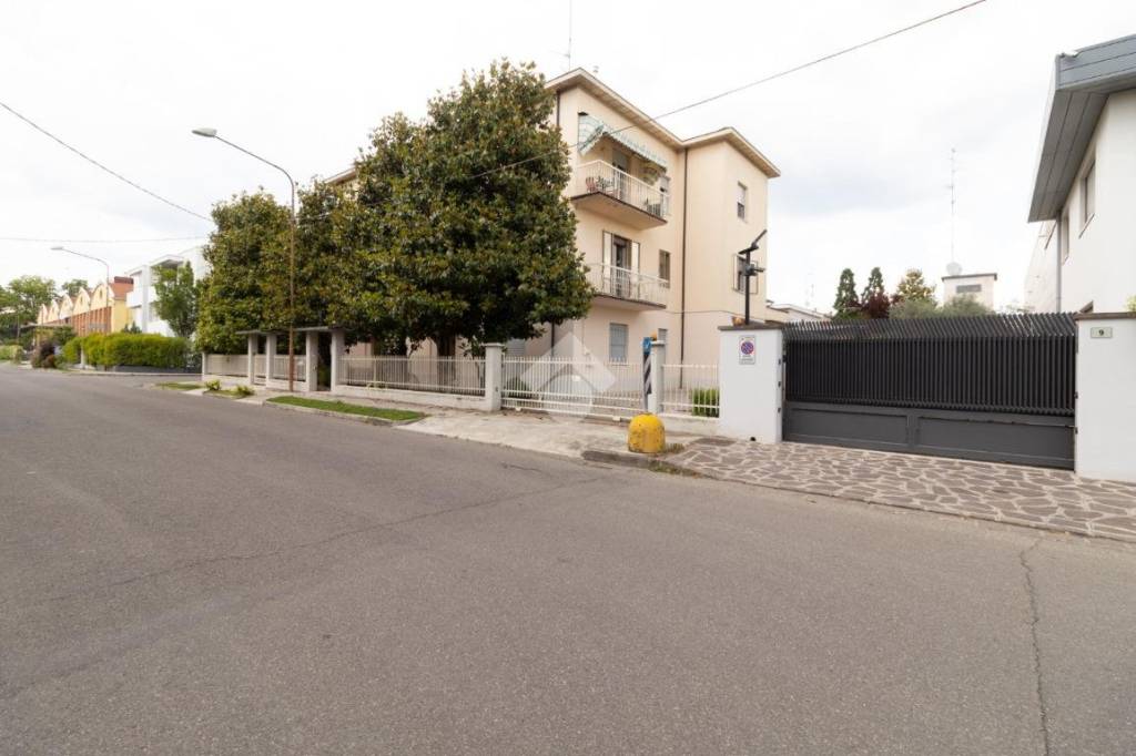 appartamento in vendita a Carpi in zona Quartirolo