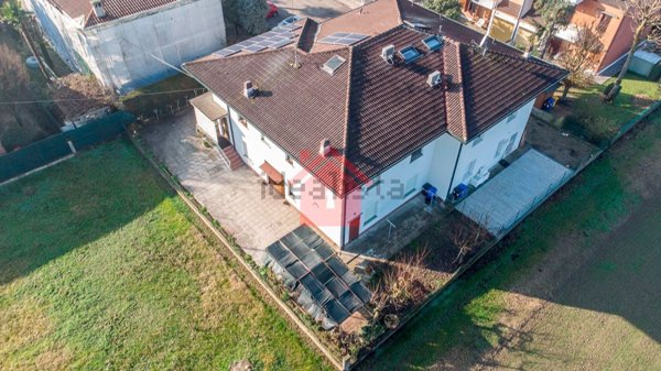 casa indipendente in vendita a Carpi in zona San Marino