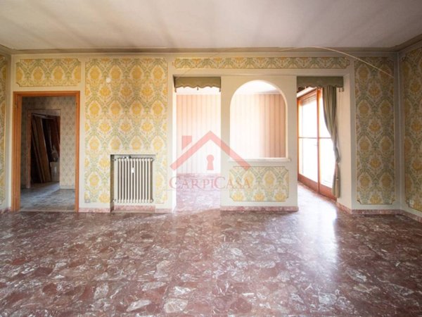 appartamento in vendita a Carpi in zona Centro Storico