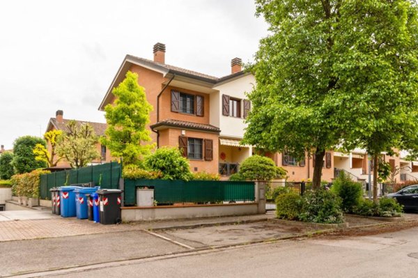 casa indipendente in vendita a Carpi