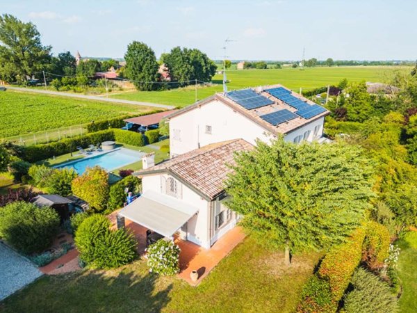 casa indipendente in vendita a Carpi in zona San Marino