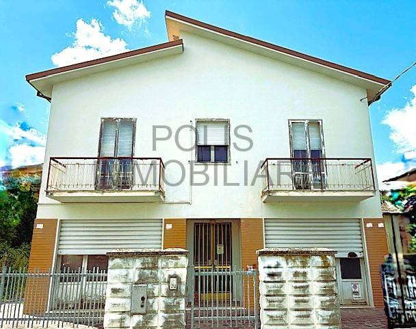 casa indipendente in vendita a Carpi in zona Centro Storico