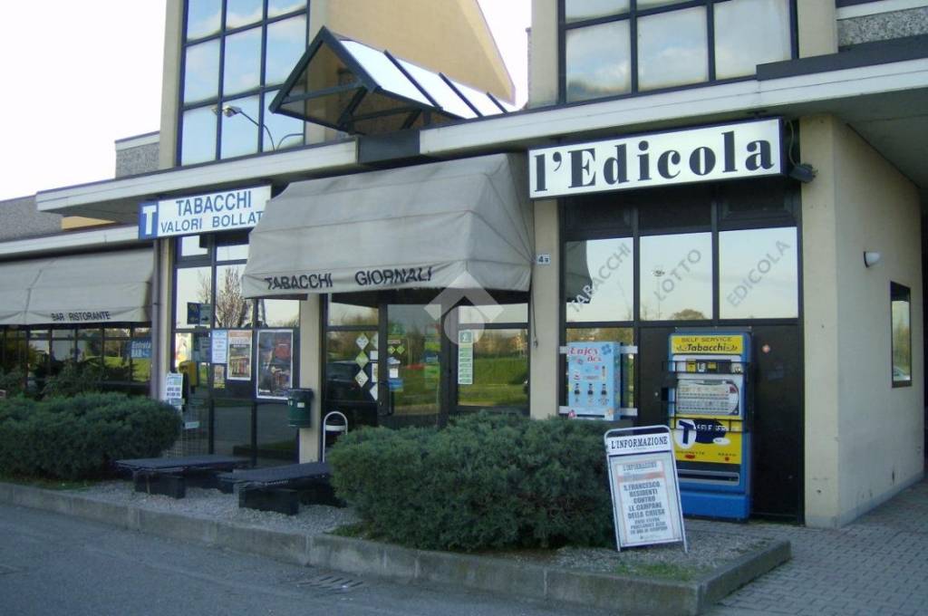 negozio in vendita a Carpi