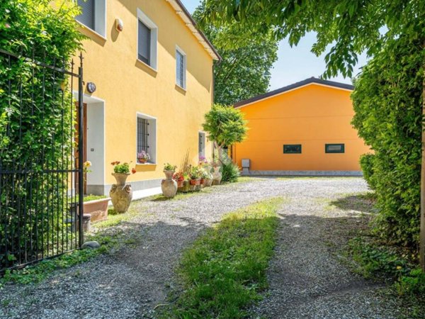 casa indipendente in vendita a Carpi in zona San Marino