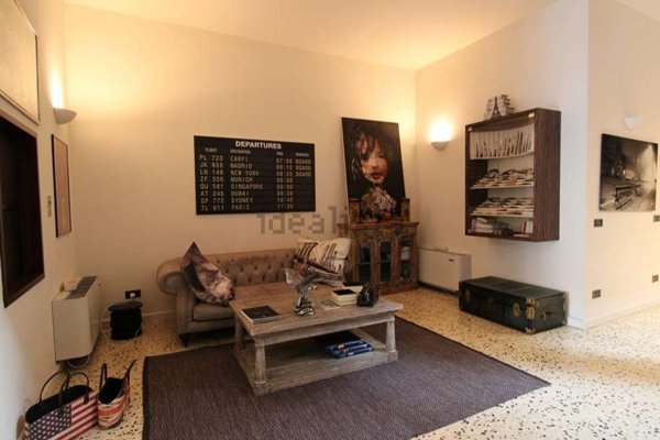 ufficio in vendita a Carpi in zona Centro Storico
