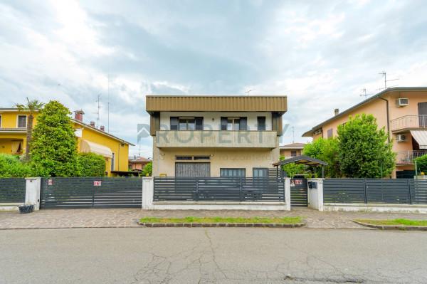 casa indipendente in vendita a Carpi in zona Fossoli
