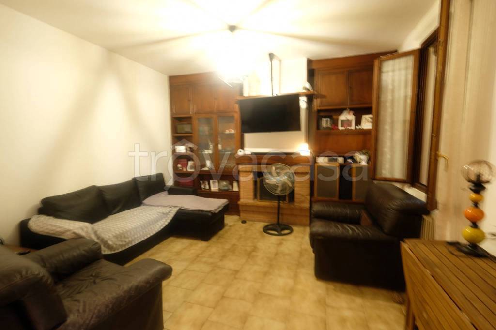 appartamento in vendita a Carpi in zona Gargallo