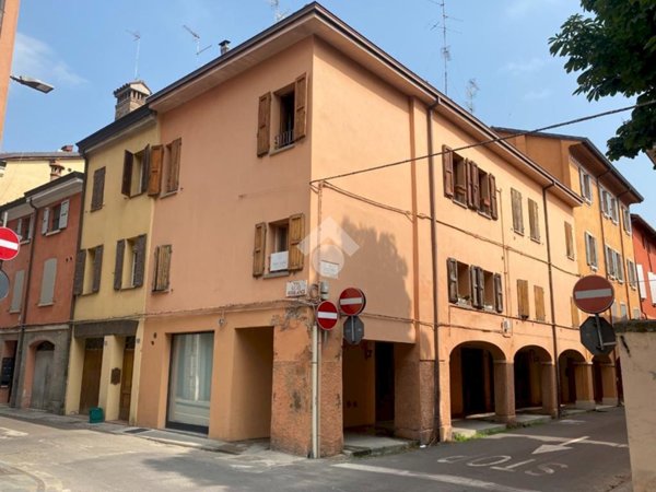 appartamento in vendita a Carpi in zona Centro Storico