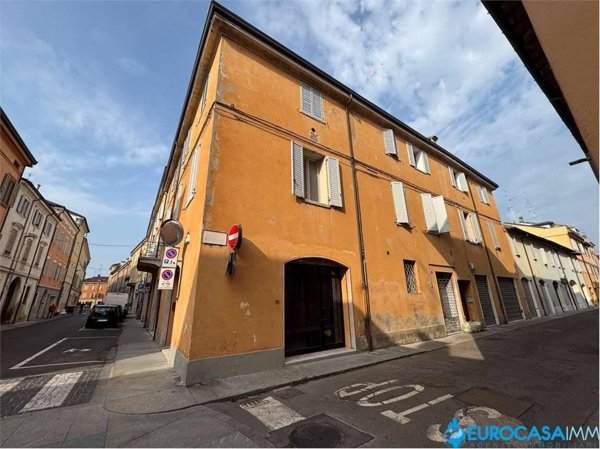 appartamento in vendita a Carpi in zona Centro Storico